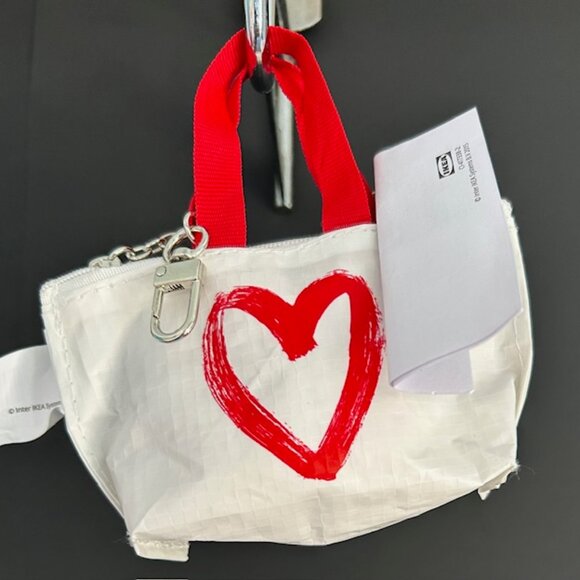 IKEA Vinterfint Heart Tote with matching Knolig Mini Tote Keychain! - Picture 6 of 11